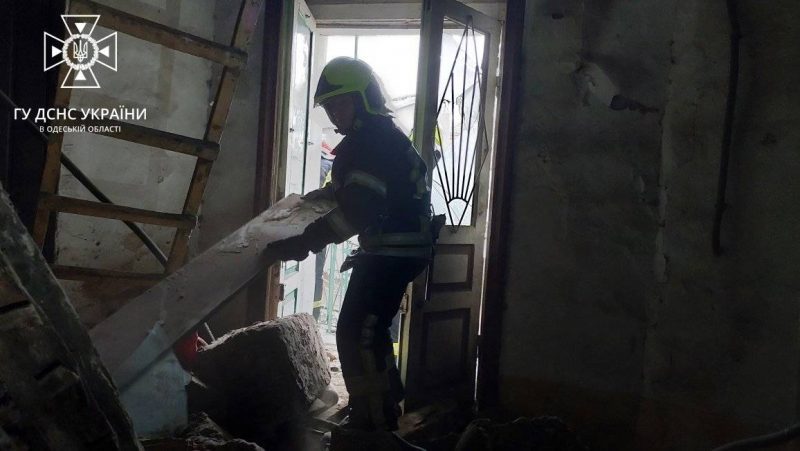 В Одесі обвалилася частина житлового будинку, який вже 20 років вважається аварійним (ФОТО)