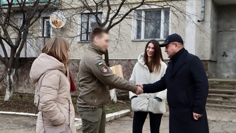 Офіційно - мешканець міста: у Коломиї купили квартиру військовому з Луганщини (ФОТО)