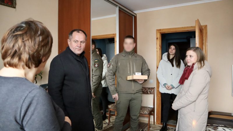 Офіційно - мешканець міста: у Коломиї купили квартиру військовому з Луганщини (ФОТО)