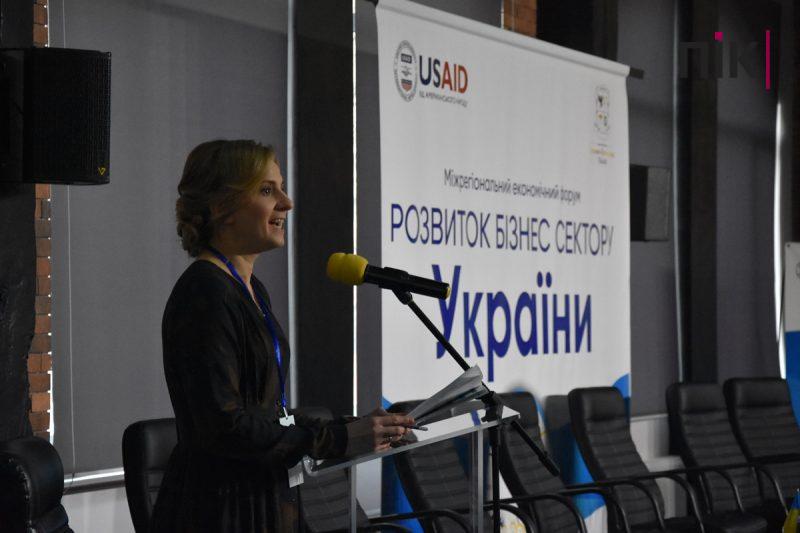 "Розвиток бізнес сектору України": стартувала головна економічна подія року для Прикарпаття (ФОТО) 8 DSC 0092 scaled
