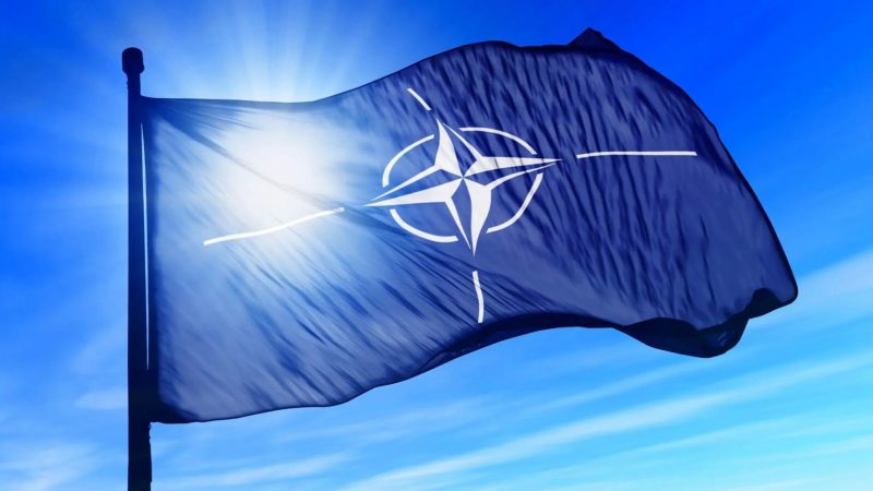 Prapor NATO scaled