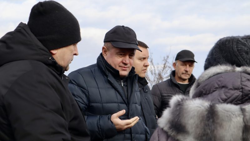 Обговорили, що можна зробити: мер Коломиї ознайомився з проблемами жителів села Корнич (ФОТО)