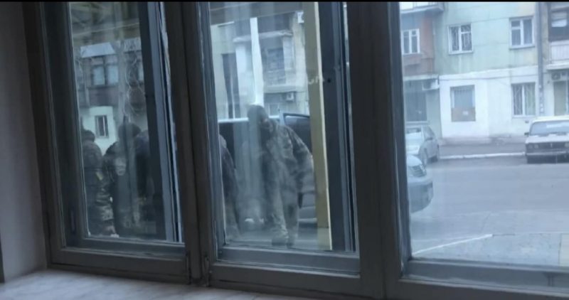 Поводився агресивно: в Одесі працівники військкомату затримали чоловіка під час вручення повістки