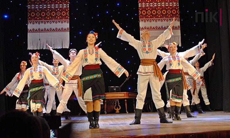 В Івано-Франківську відзначили 75-ліття видатного балетмейстера Івана Курилюка (ФОТО) 22 DSC 0081 scaled