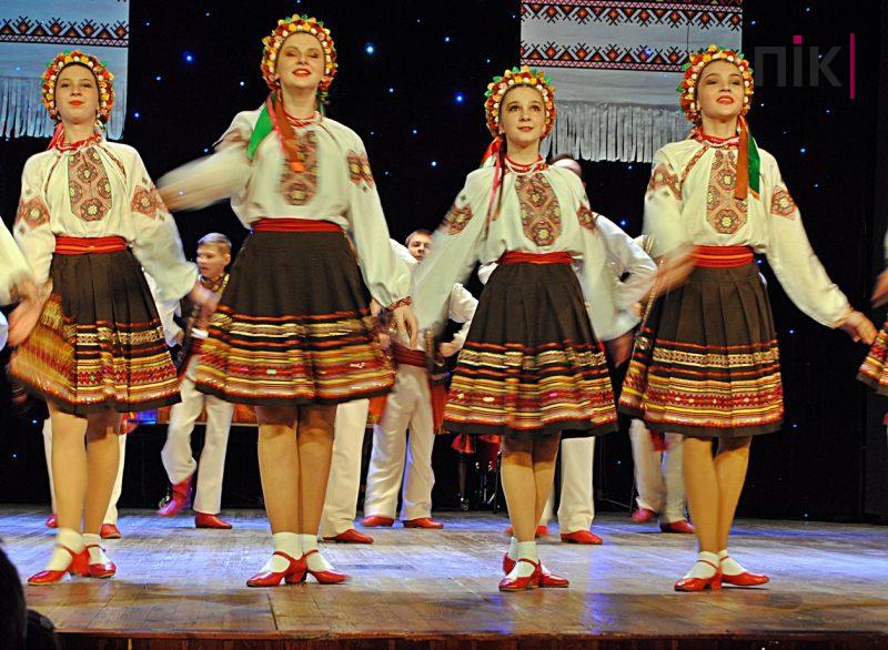 В Івано-Франківську відзначили 75-ліття видатного балетмейстера Івана Курилюка (ФОТО) 19 DSC 0132 scaled