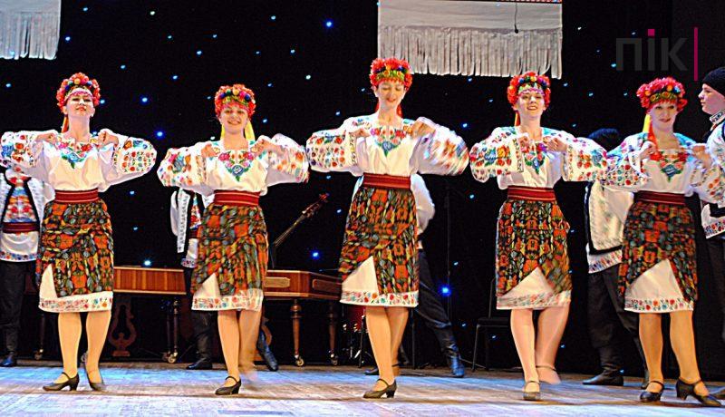 В Івано-Франківську відзначили 75-ліття видатного балетмейстера Івана Курилюка (ФОТО) 15 DSC 0149 scaled