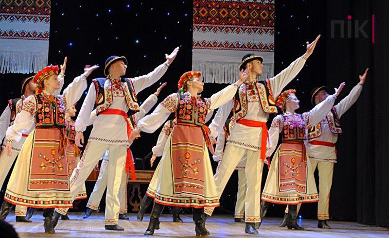 В Івано-Франківську відзначили 75-ліття видатного балетмейстера Івана Курилюка (ФОТО) 14 DSC 0186 scaled