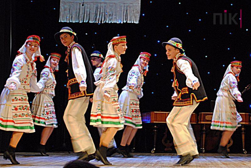 В Івано-Франківську відзначили 75-ліття видатного балетмейстера Івана Курилюка (ФОТО) 11 DSC 0223 scaled