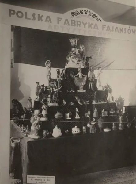 Produktsiya fabryky fayansu z Patsykova Pidlissya na 2 j mizhnarodnij torgovij vystavtsi v m.Saloniky Gretsiya.