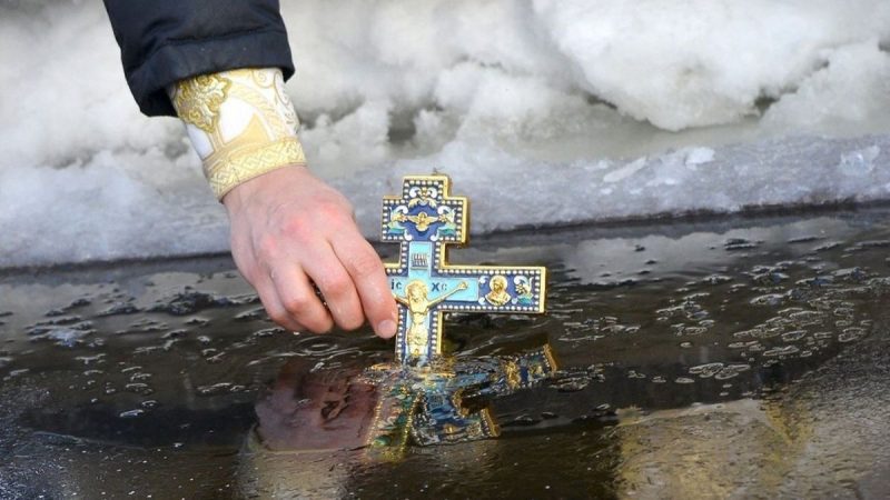 Запросив священника УПЦ МП освячувати воду: у Рівному звільнили працівника водоканалу