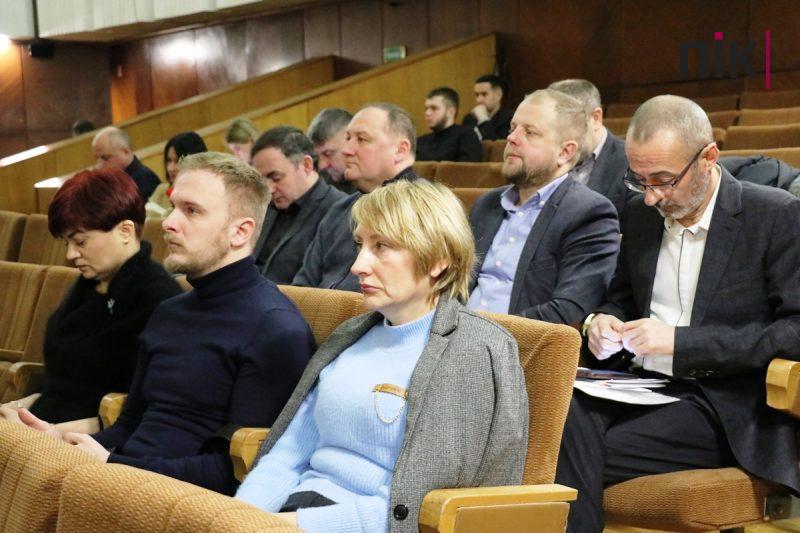 У Франківську відбулася сесія міської ради: що цікавого розглянули депутати (ФОТО) 30 IMG 8427 scaled