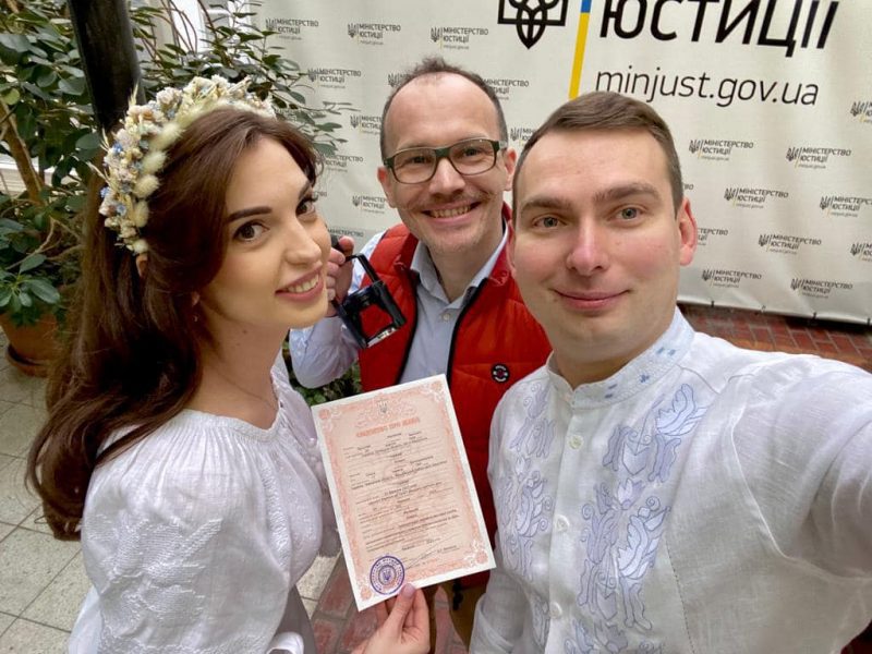 У Раді в перший день весни одружилися депутати (ФОТО)
