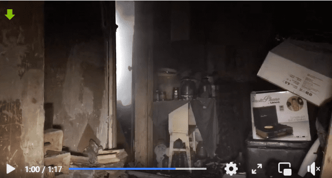 У Львові надзвичайники врятували двох людей і собаку з палаючої квартири (ВІДЕО)