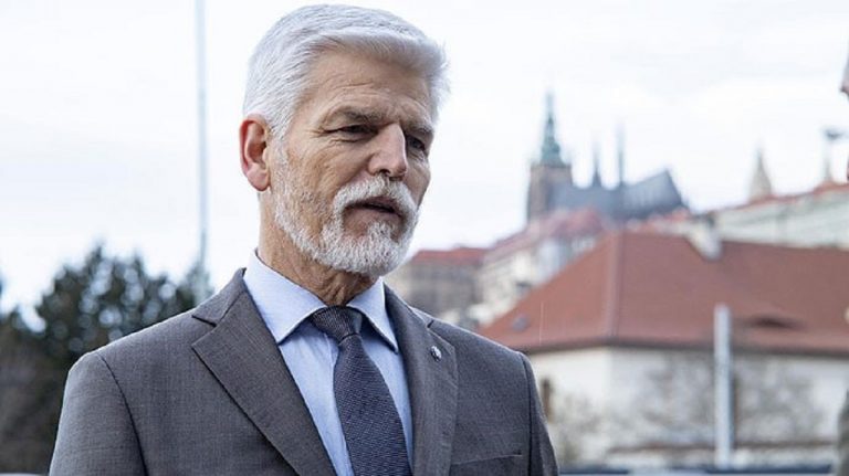 Є лише один правильний вибір: президент Чехії зробив тривожну заяву щодо війни в Україні
