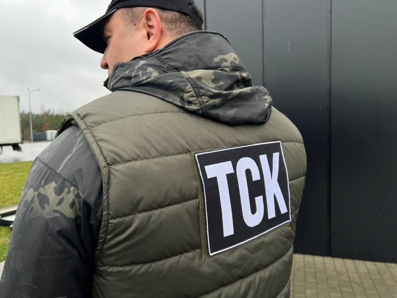 Нардеп Тищенко виготовив "уніформу" для тимчасово слідчої комісії ВР (ФОТО)