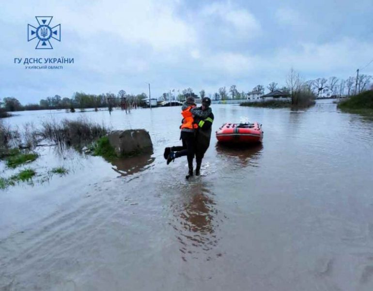На Чернігівщині зафіксували найбільший паводок за останні 10 років: можлива евакуація людей