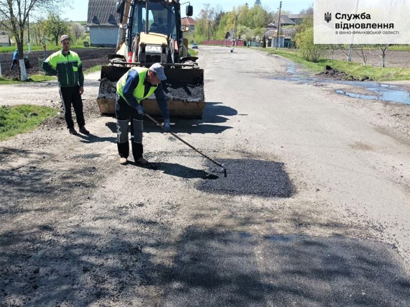 Стало відомо, які роботи на дорогах заплановані на Прикарпатті в травні (ФОТО)
