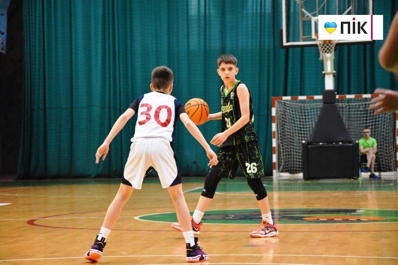 БАСКЕТБОЛ. В Івано-Франківську юнаки виборюють медалі ВЮБЛ України (ФОТО) 6 DSC 0308 scaled