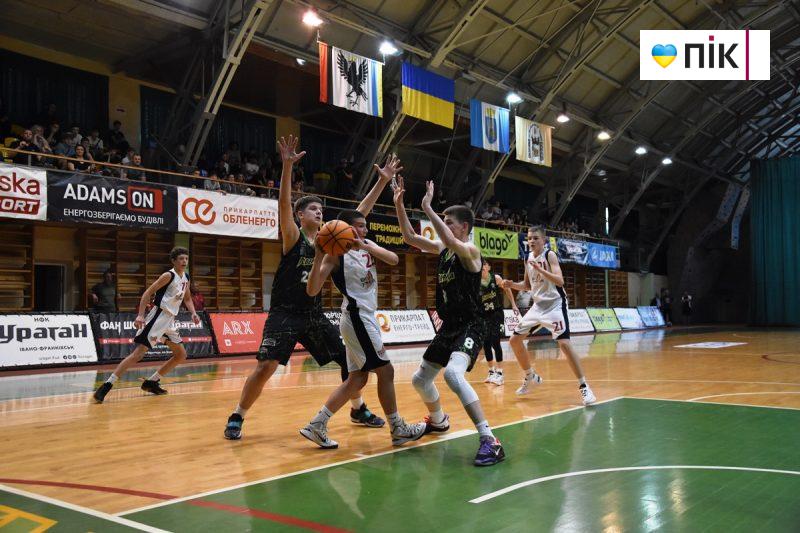 БАСКЕТБОЛ. В Івано-Франківську юнаки виборюють медалі ВЮБЛ України (ФОТО) 7 DSC 0316 scaled