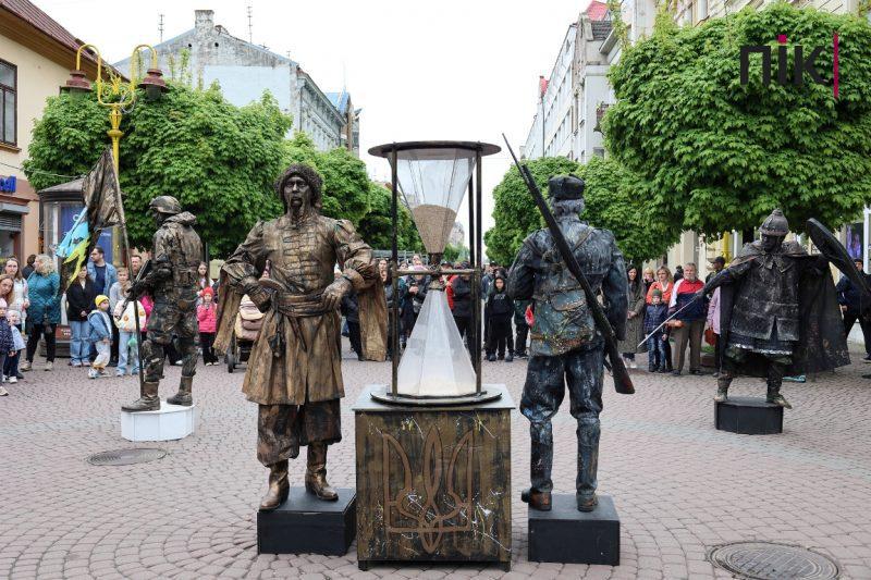 Люди Прикарпаття: як Івано-Франківськ відзначив 361-шу річницю (ФОТО) 38 IMG 0014 resize scaled