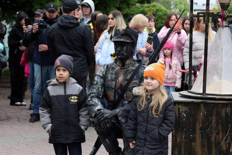 Люди Прикарпаття: як Івано-Франківськ відзначив 361-шу річницю (ФОТО) 35 IMG 0019 resize scaled