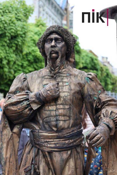 Люди Прикарпаття: як Івано-Франківськ відзначив 361-шу річницю (ФОТО) 31 IMG 0022 resize scaled