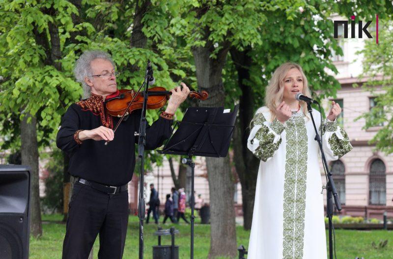 Люди Прикарпаття: як Івано-Франківськ відзначив 361-шу річницю (ФОТО) 24 IMG 0027 resize scaled