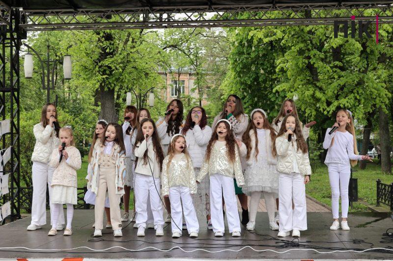 Люди Прикарпаття: як Івано-Франківськ відзначив 361-шу річницю (ФОТО) 14 IMG 0040 resize scaled