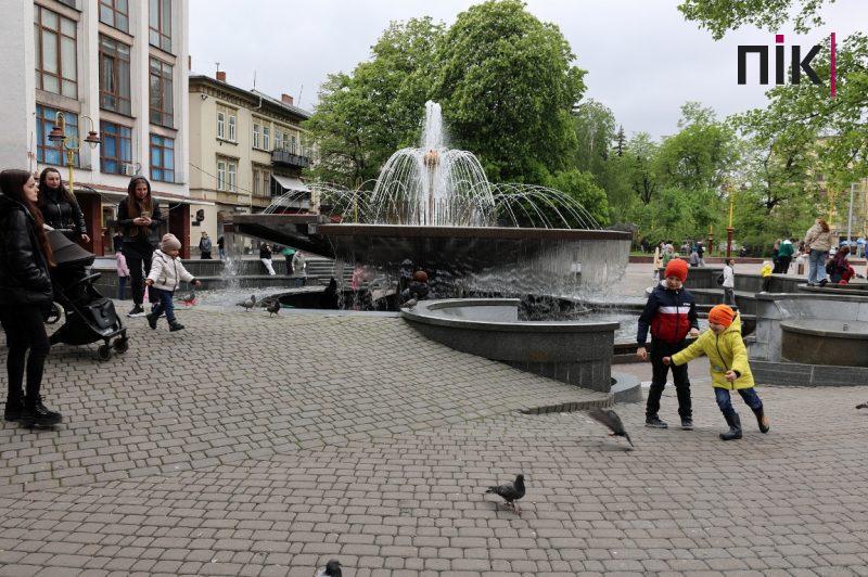 Люди Прикарпаття: як Івано-Франківськ відзначив 361-шу річницю (ФОТО) 12 IMG 0045 resize scaled