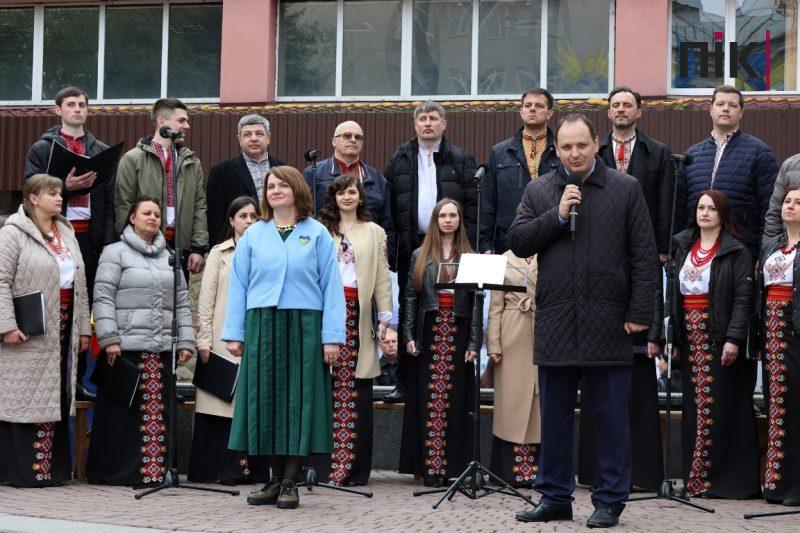 Люди Прикарпаття: як Івано-Франківськ відзначив 361-шу річницю (ФОТО) 5 IMG 0052 resize scaled