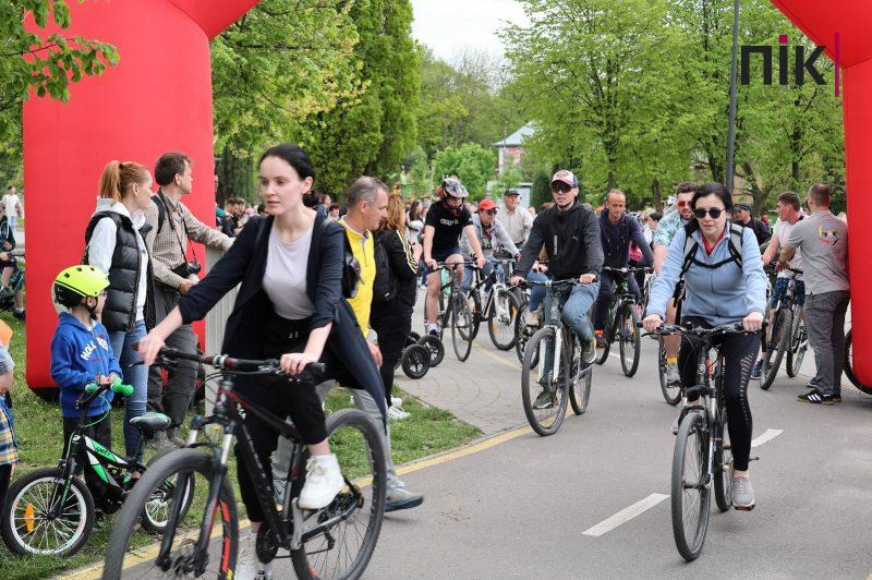 Люди Прикарпаття: велопробіг до Дня міста в Івано-Франківську (ФОТО) 7 IMG 7411 resize 1 scaled