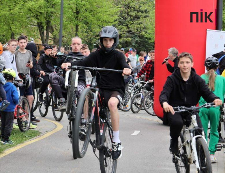 Люди Прикарпаття: велопробіг до Дня міста в Івано-Франківську (ФОТО) 5 IMG 7548 resize scaled