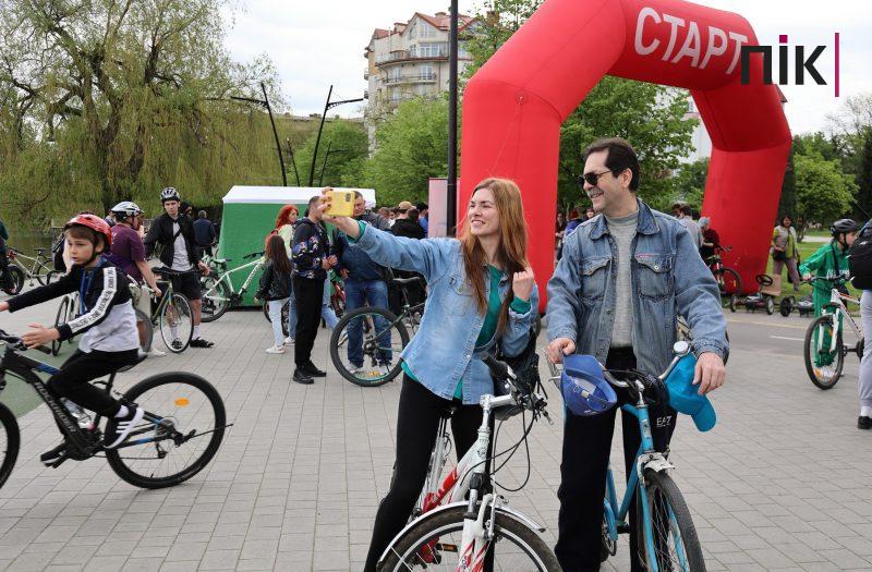 Люди Прикарпаття: велопробіг до Дня міста в Івано-Франківську (ФОТО) 18 IMG 7961 resize scaled