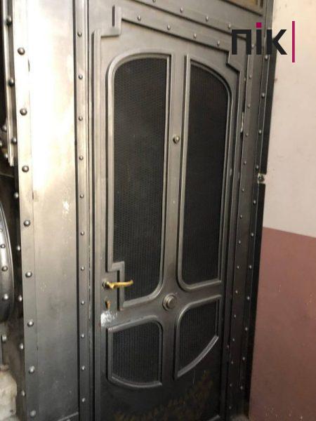 Мандри непомітним Франківськом: колишній готель "Габсбург" (ФОТО) 10 photo 2023 05 01 20 17 30 scaled