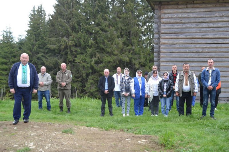 Розташований на висоті 1500 метрів: на Верховинщині Єпископ Юліан відвідав чоловічий монастир (ФОТО)