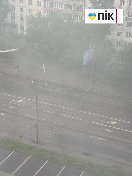 У Франківську під час руху загорівся автомобіль: перші фото та подробиці 6 353804859 24121786994086954 4619027945727939474 n scaled