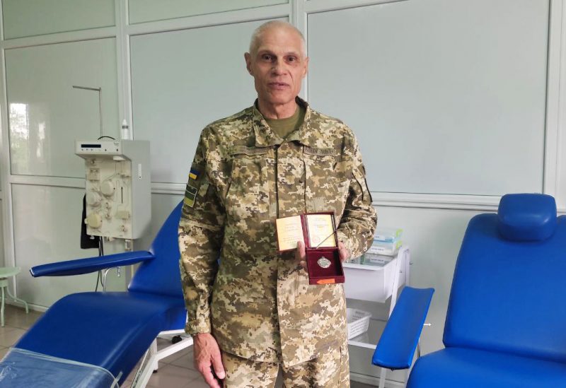 Здав 130 літрів крові: на Волині прикордонник отримав звання "Заслужений донор України"
