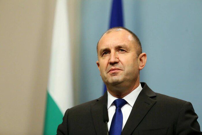Президент Болгарії звинуватив Україну у війні, за яку «платить вся Європа»
