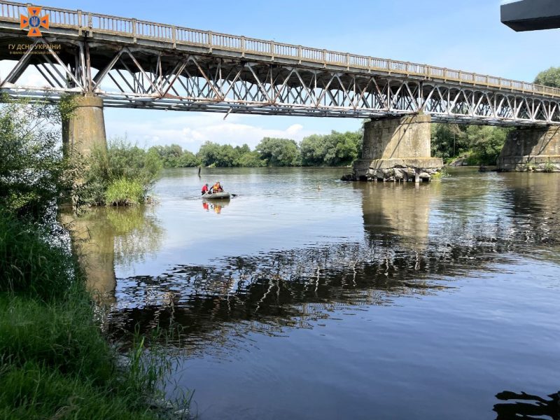 В річці на Калущині потонув 16-річний хлопець: як це сталося (ВІДЕО)