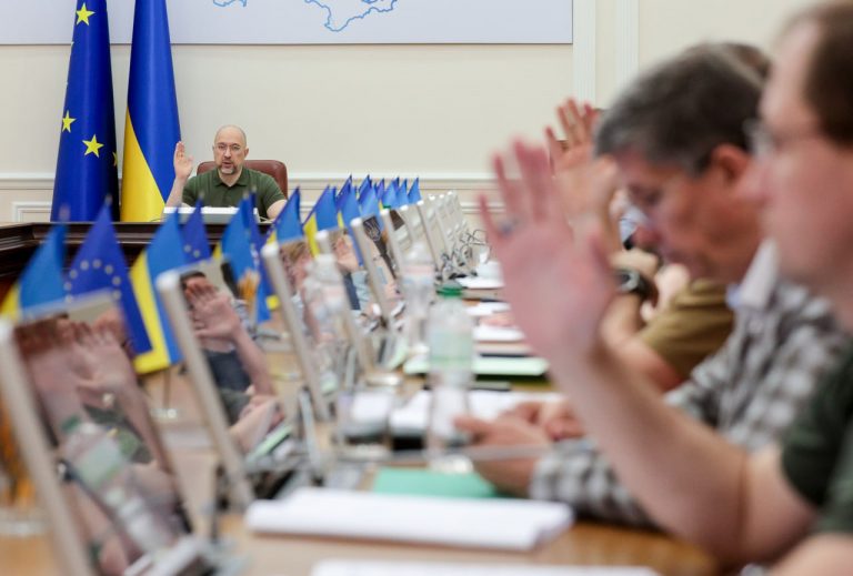 Україна готова зберігати у своїх сховищах до 10 мільярдів кубометрів газу - Шмигаль 3 Уряд