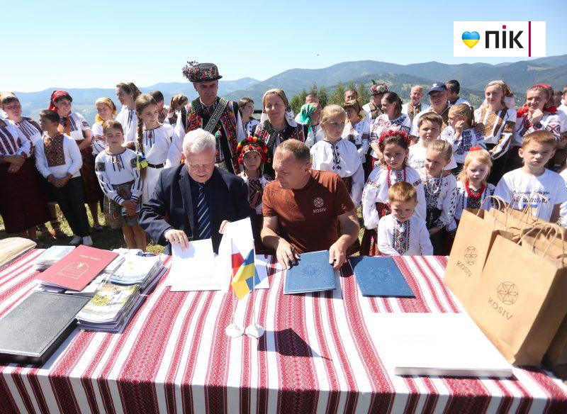 Делегація з Польщі підписала угоду про співпрацю з Косівською міськрадою (ФОТО) 4 GR2A9762 scaled