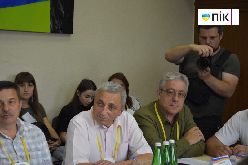 У Калуші радилися щодо покращення умов для переселенців, щоб вони не поверталися на окуповані території (ФОТО) 10 IMG 20230816 233226 252 scaled