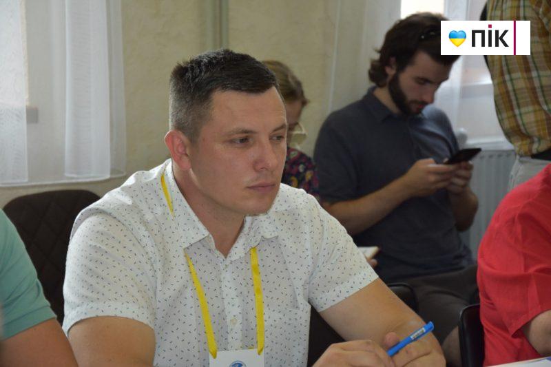 У Калуші радилися щодо покращення умов для переселенців, щоб вони не поверталися на окуповані території (ФОТО) 11 IMG 20230816 233343 964 scaled