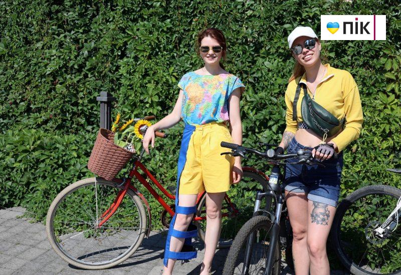 У синьо-жовтих тонах: у Франківську провели жіночий велопарад (ФОТО) 15 IMG 2581 resize scaled