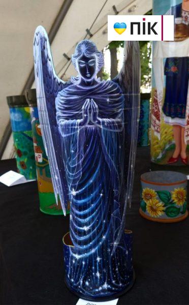 "Наш дім – Україна": у Франківську відкрилася виставка розмальованих військових трофеїв (ФОТО) 15 photo 2023 08 18 17 23 20 5 scaled