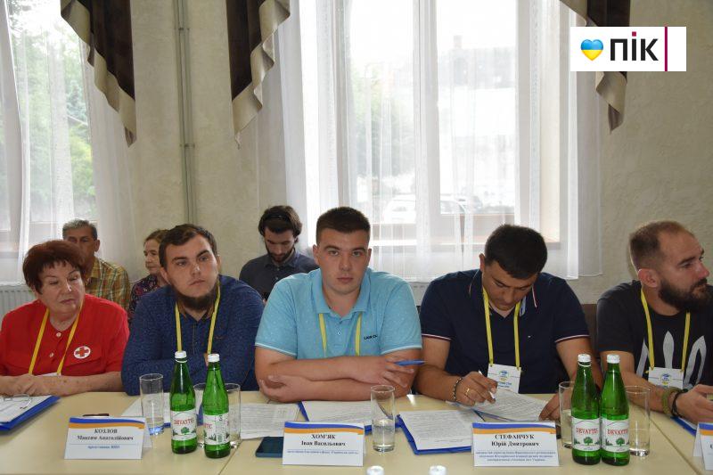 У Калуші радилися щодо покращення умов для переселенців, щоб вони не поверталися на окуповані території (ФОТО) 13 received 1405059196736376 scaled