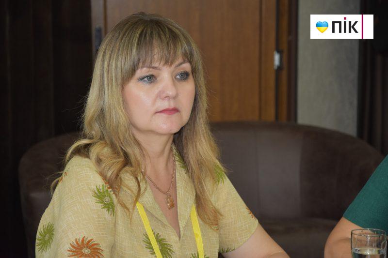 У Калуші радилися щодо покращення умов для переселенців, щоб вони не поверталися на окуповані території (ФОТО) 14 received 1592466021244915 scaled