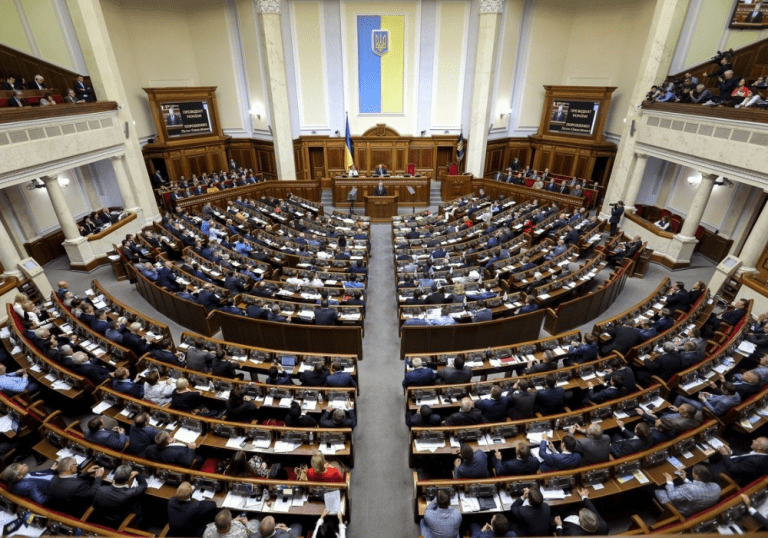Кадрові зміни в Уряді: кого сьогодні звільнили, а хто залишається на посаді