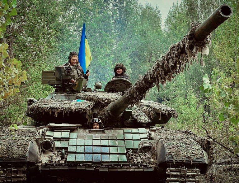 Тисячі військових спрямували до бойових частин: Генштаб про ротацію на фронті 2 Тисячі військових спрямували до бойових частин: Генштаб про ротацію на фронті