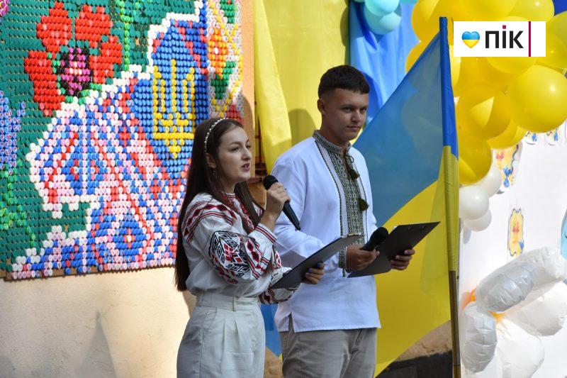 День знань: у Франківських школах пролунав перший дзвоник (ФОТОРЕПОРТАЖ) 5 DSC 0048 scaled